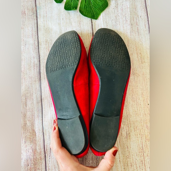 Audrey Brook Winny Suede Flats - Picture 8 of 8